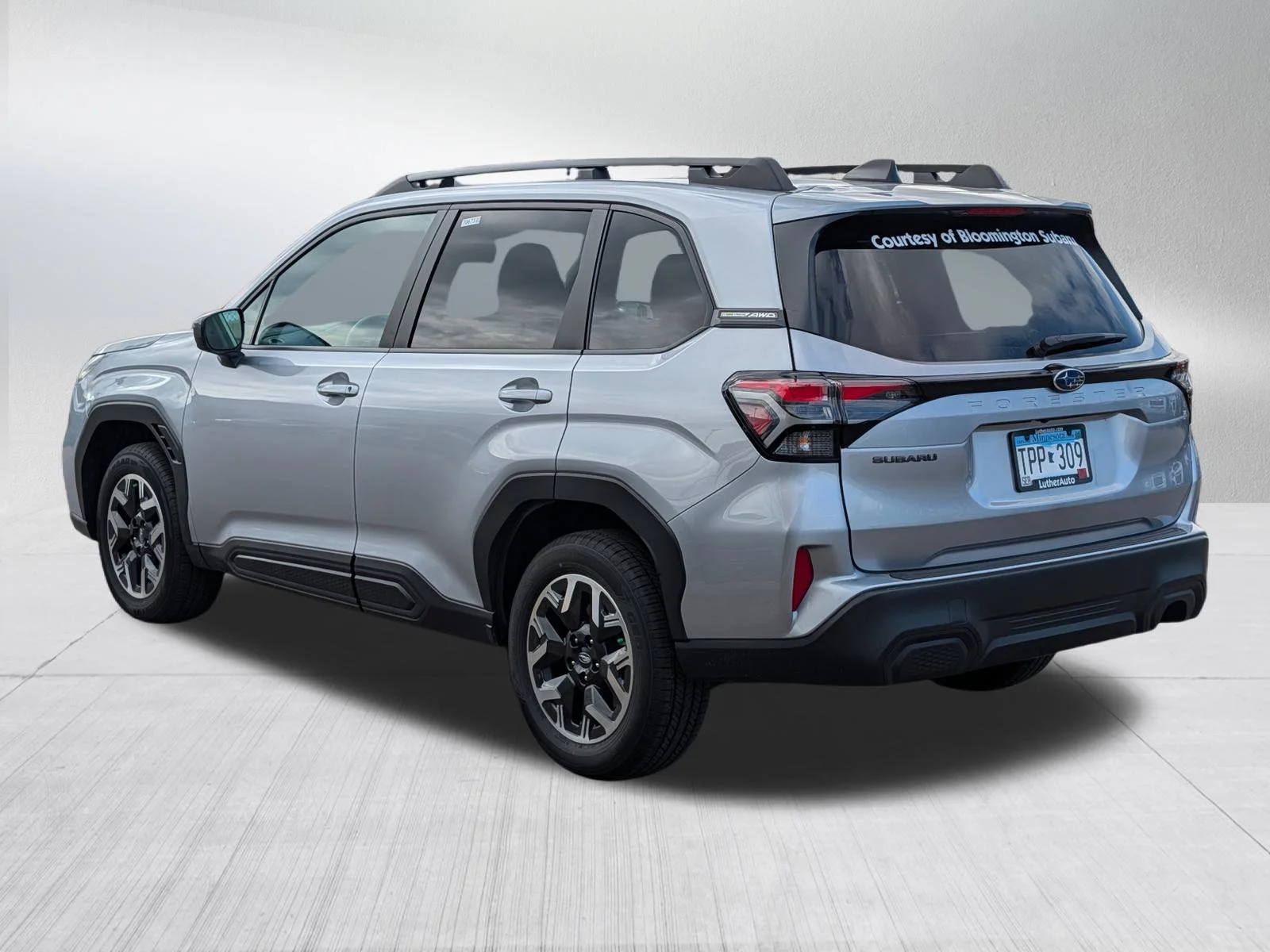 Used 2026 Ice Silver Metallic Subaru Premium image 5