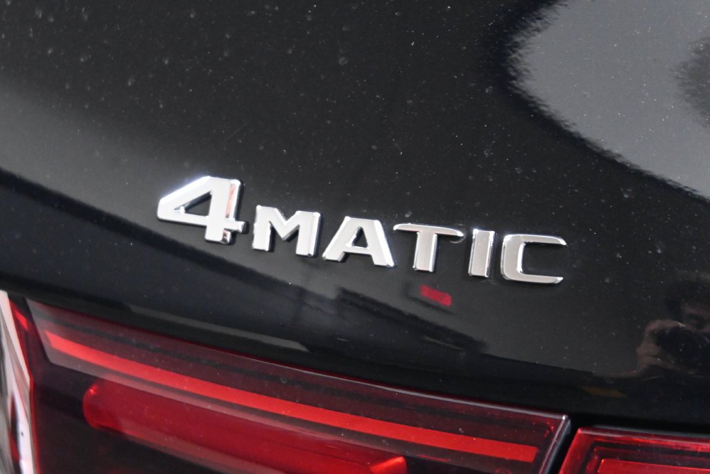 New 2026 Cosmos Black Metallic Mercedes-Benz GLB 250 image 76