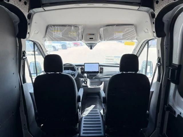 New 2026 Oxford White Ford Cargo Van image 27