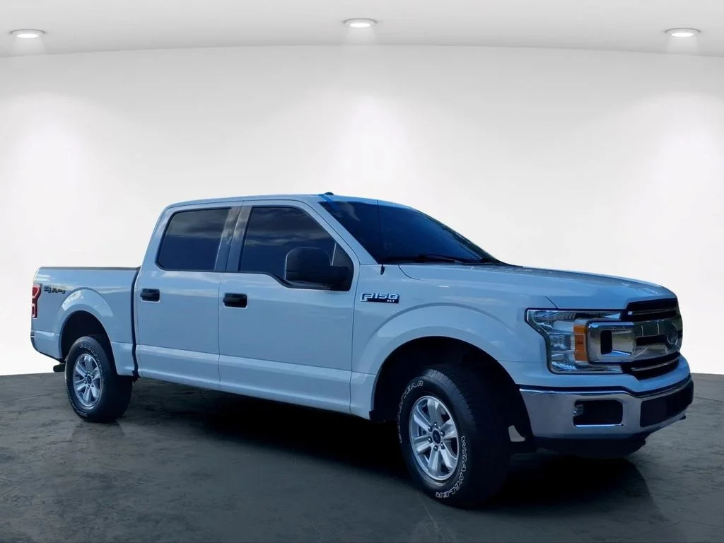 Used 2018 White Ford XLT image 4