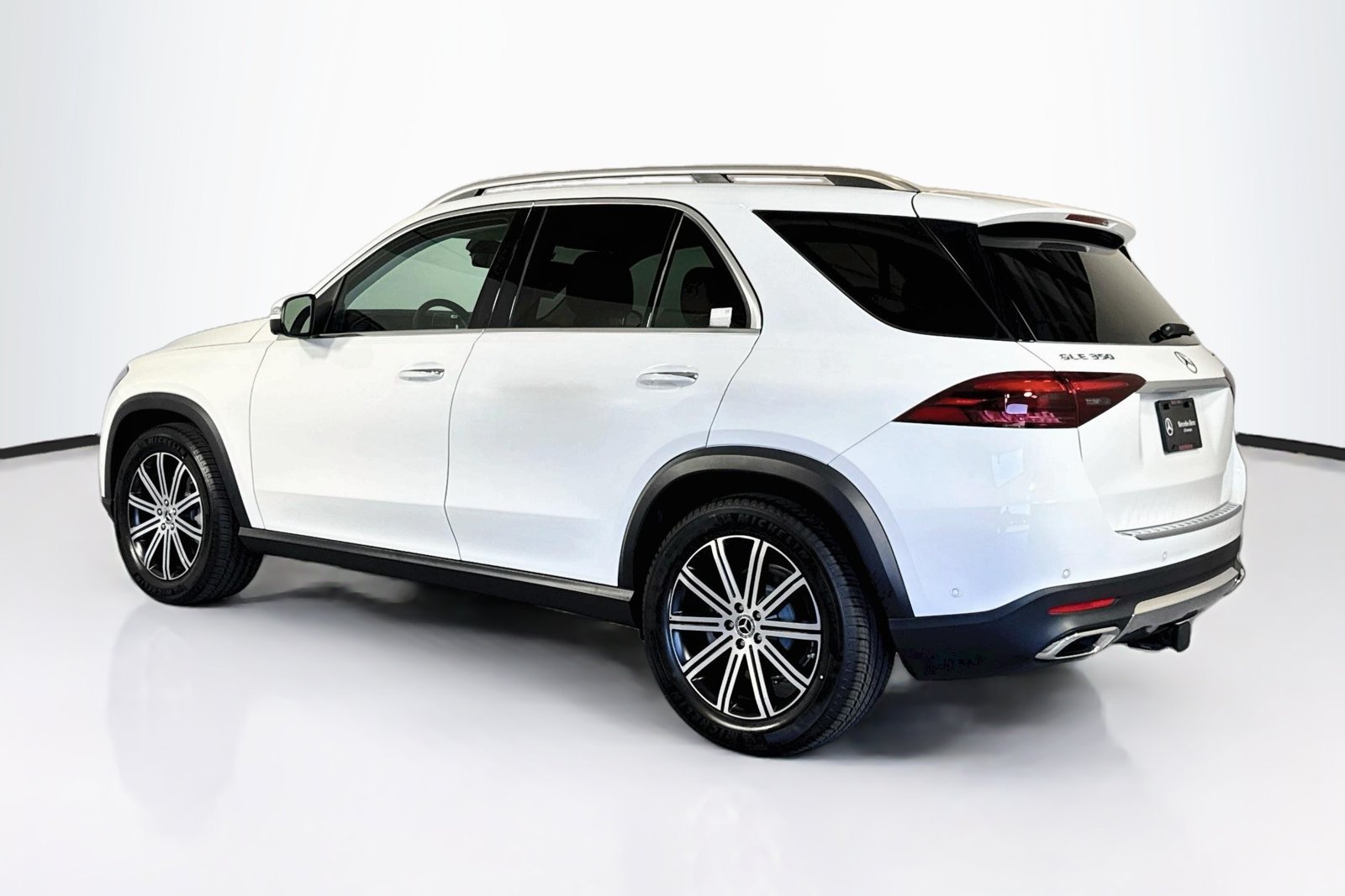 New 2026 Polar White Mercedes-Benz GLE 350 image 7
