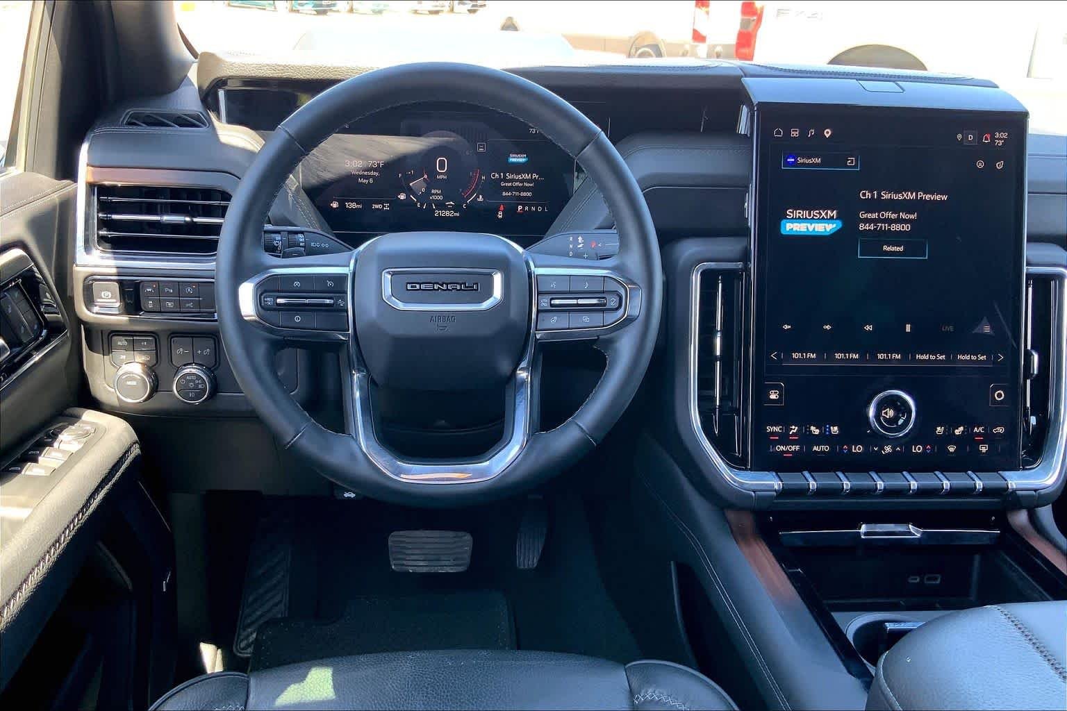 Used 2025 Onyx Black GMC Denali image 6