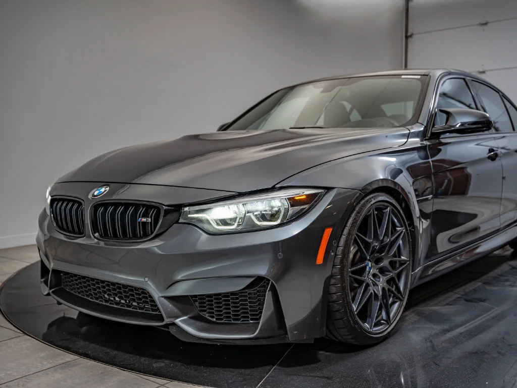Used 2018 Mineral Gray Metallic BMW  image 15