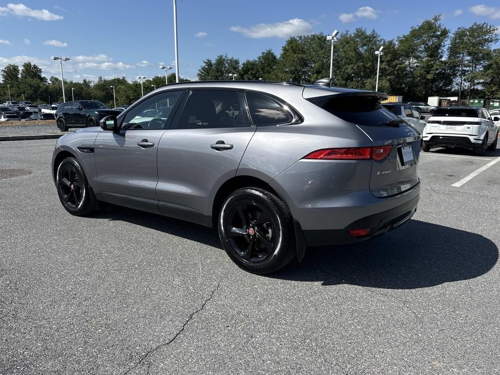 Used 2020 Silver Jaguar 25t Premium image 28