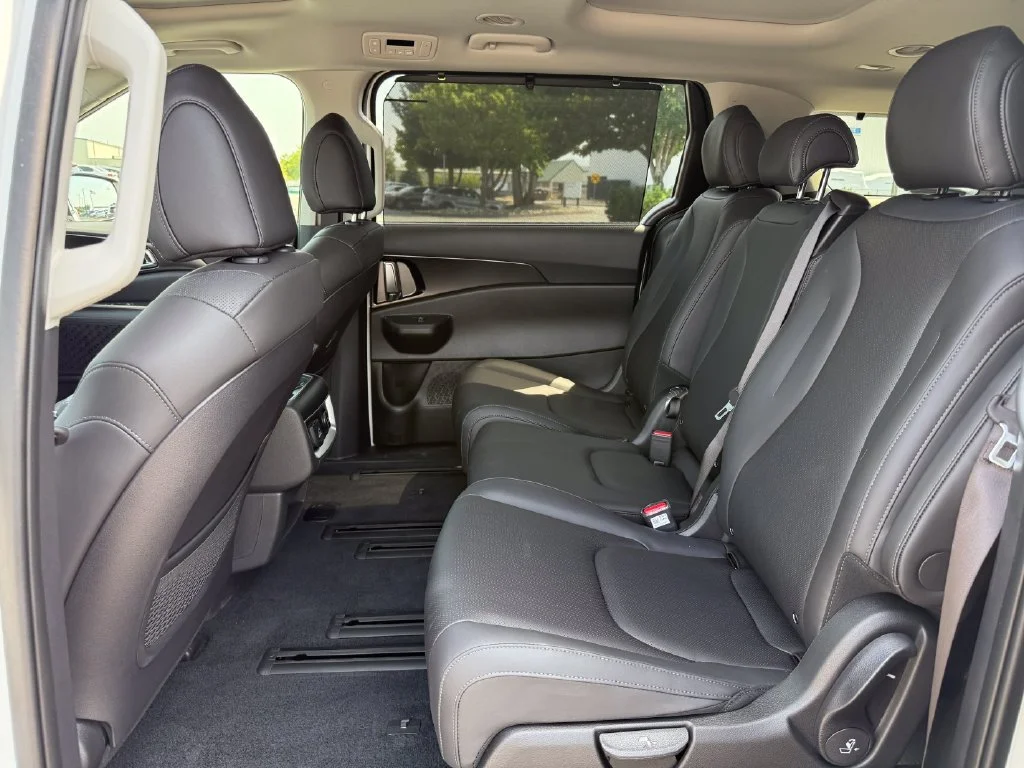 New 2026 Snow White Pearl Kia SX image 15