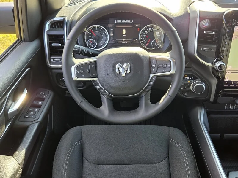 Used 2025 Diamond Black RAM BIG HORN image 7