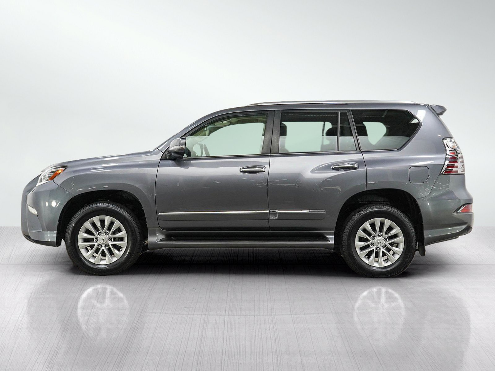 Used 2018 Lexus GX Base with VIN JTJBM7FX8J5198113 for sale in White Bear Lake, Minnesota