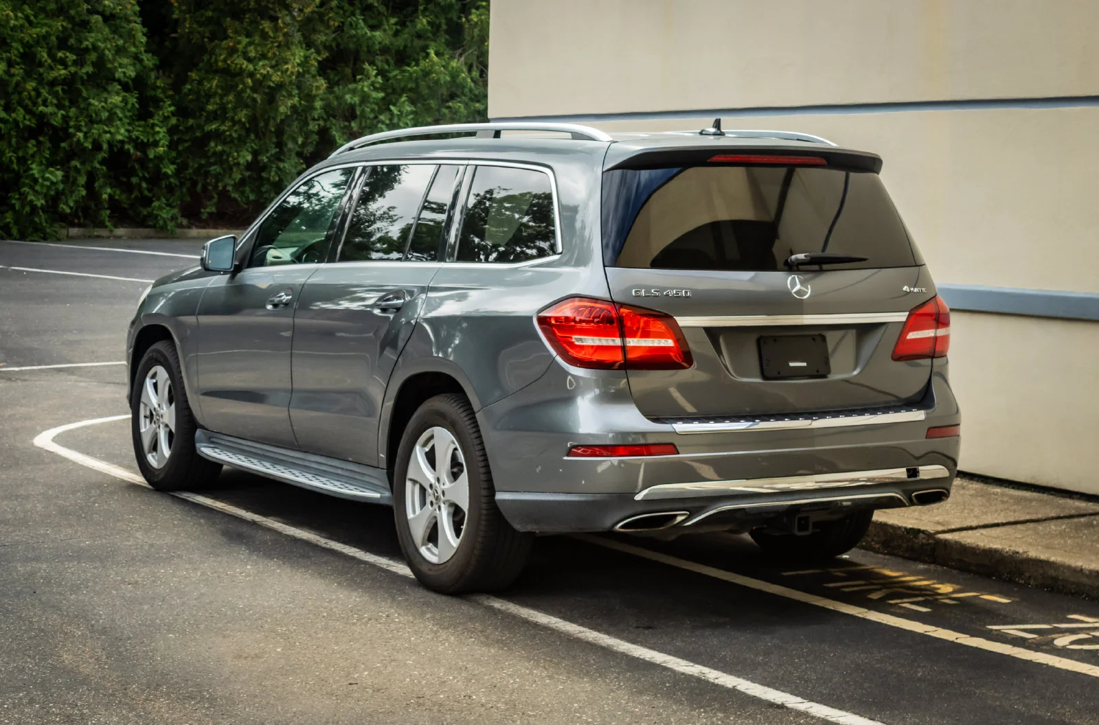 Used 2019 Gray Mercedes-Benz GLS 450 image 5