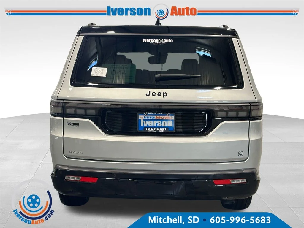 New 2026 Silver Jeep  image 12