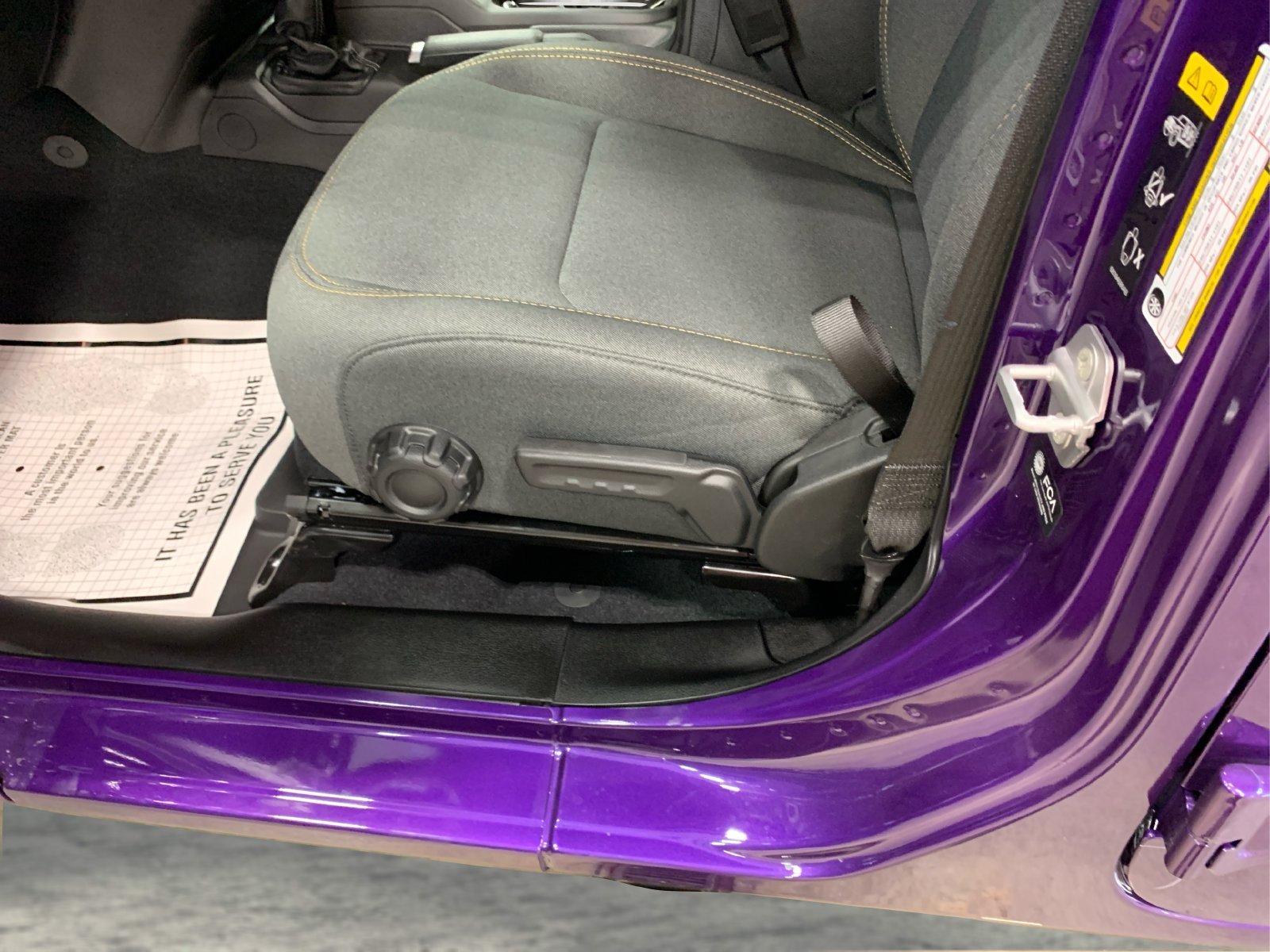New 2026 Reign Exterior Paint Jeep Sport S image 16