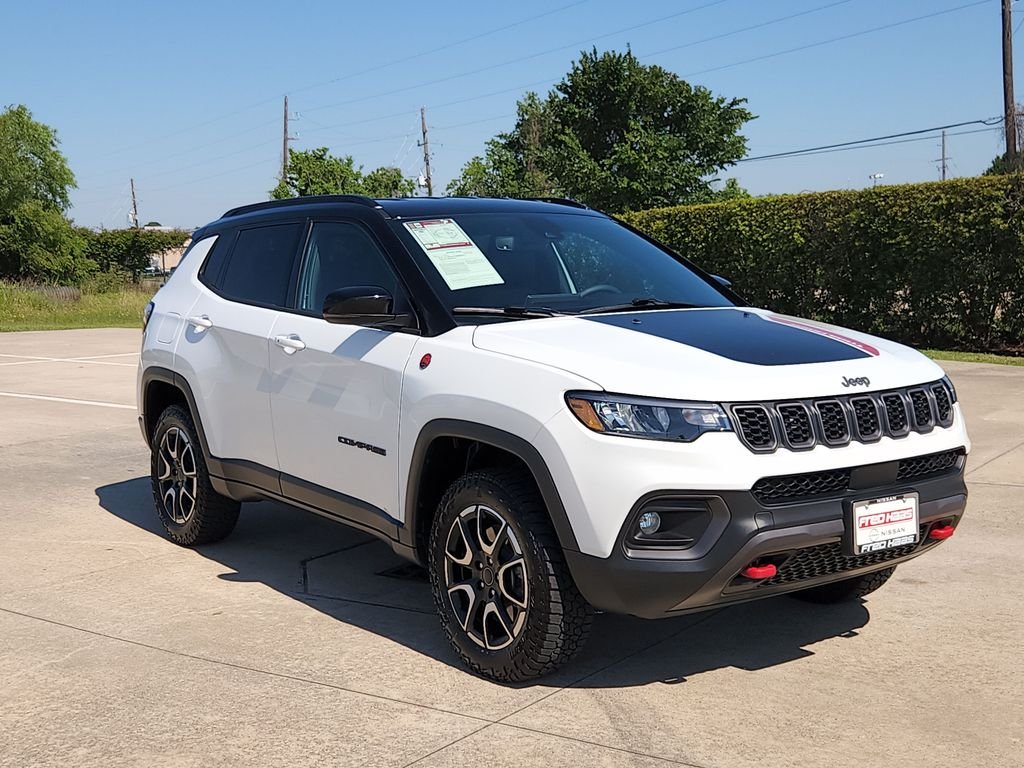 Used 2025 White Jeep Trailhawk image 3