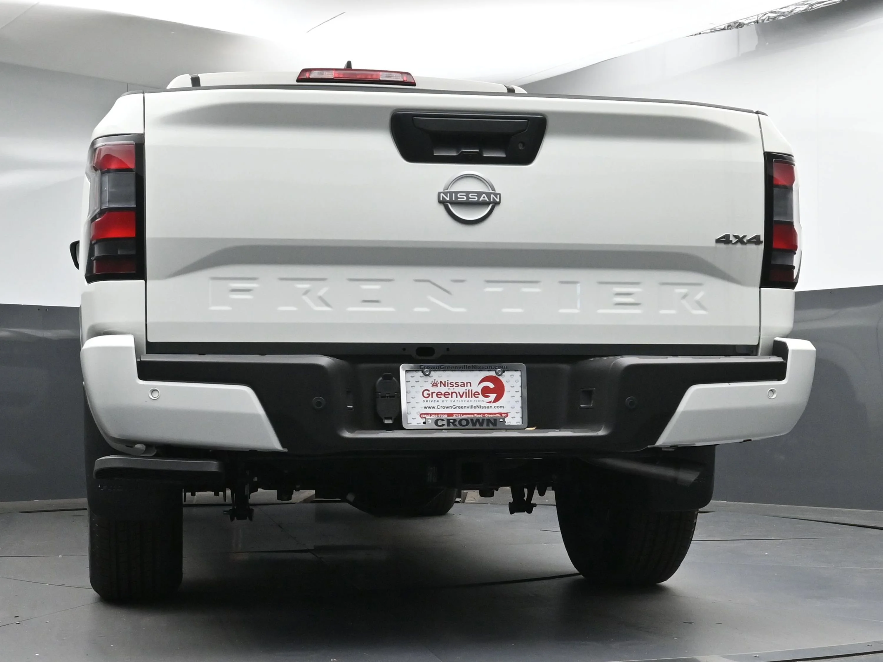 New 2026 Glacier White Nissan Crew Cab SV image 26