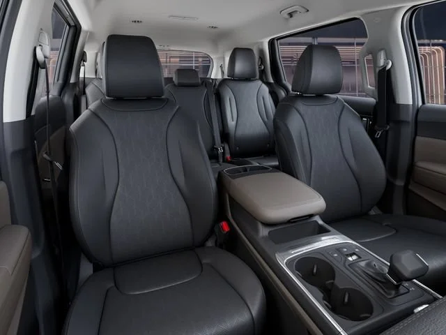 New 2026 Snow White Pearl Kia LXS image 15