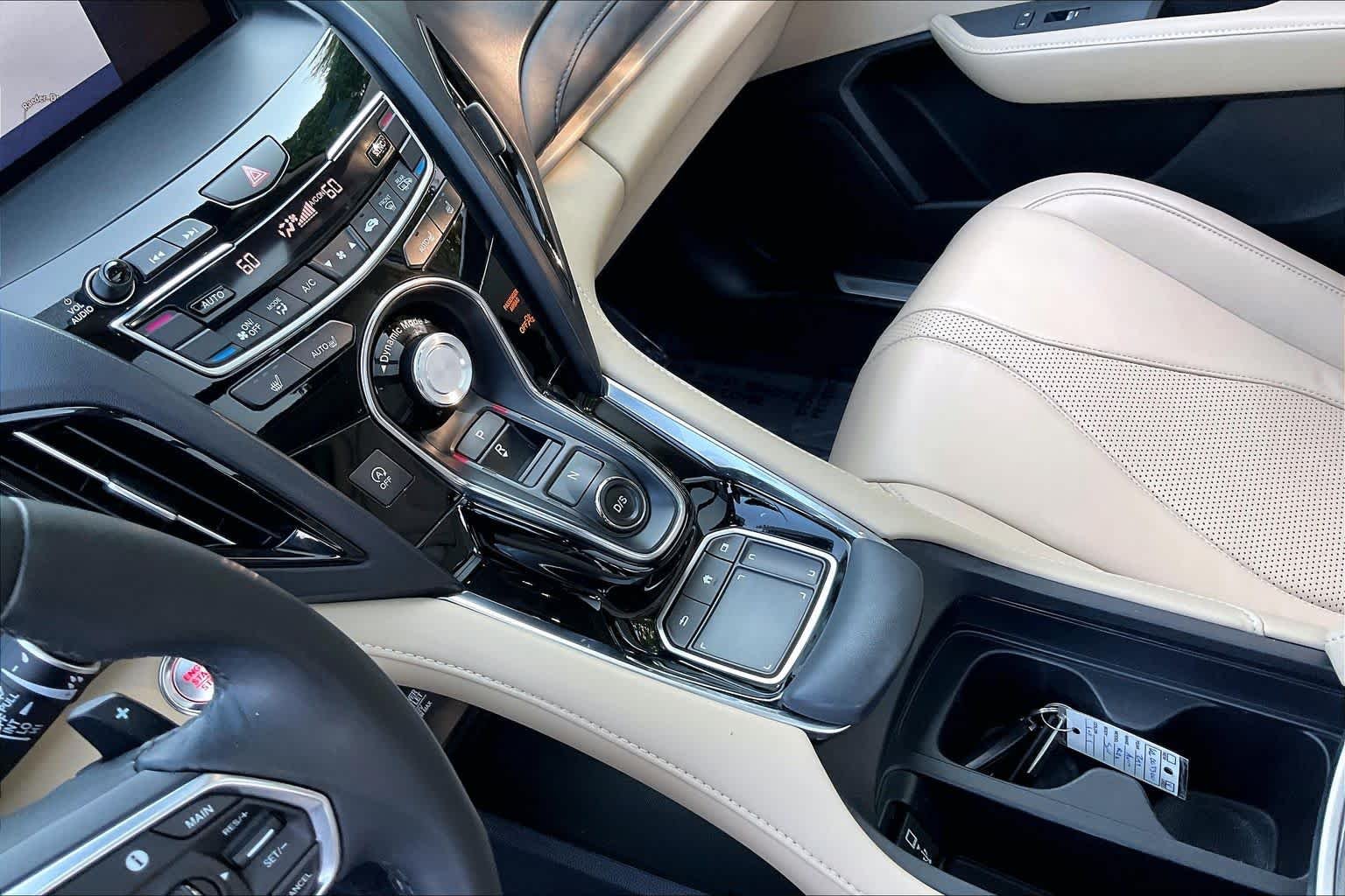 Used 2019 White Diamond Pearl Acura w/Technology Pkg image 15