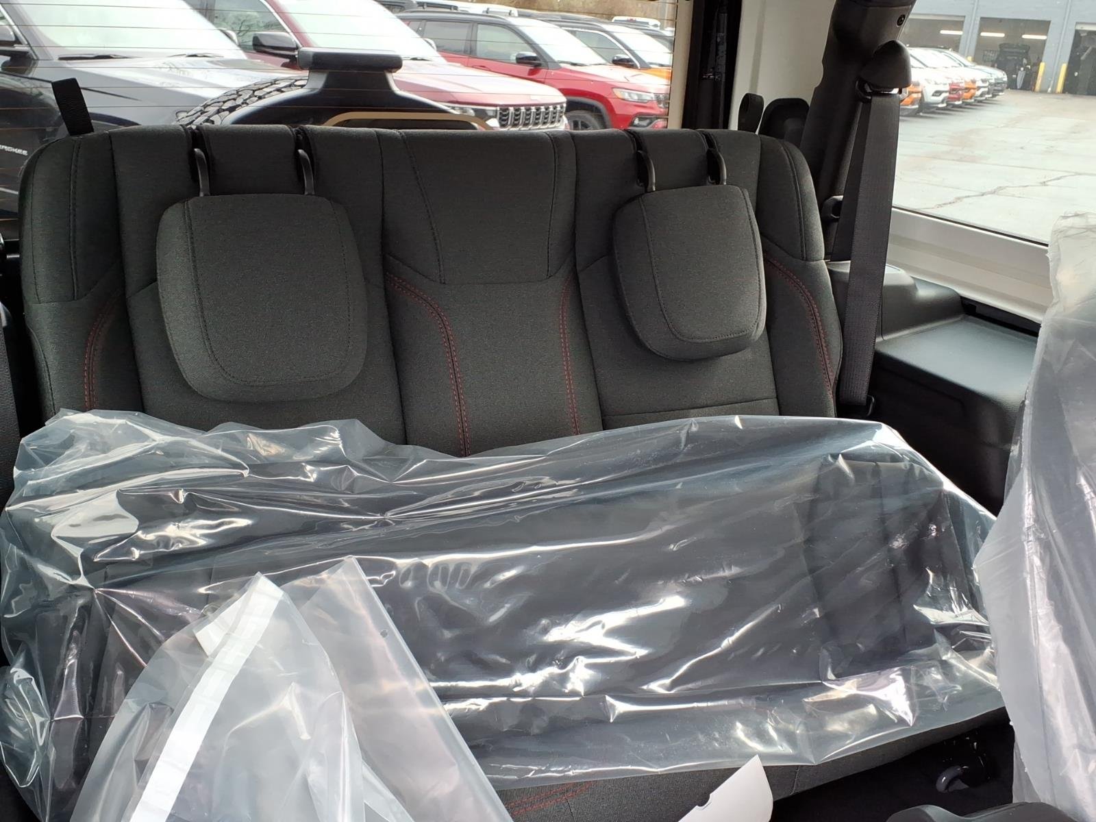 New 2026 Anvil Clear-Coat Exterior Paint Jeep Rubicon image 11