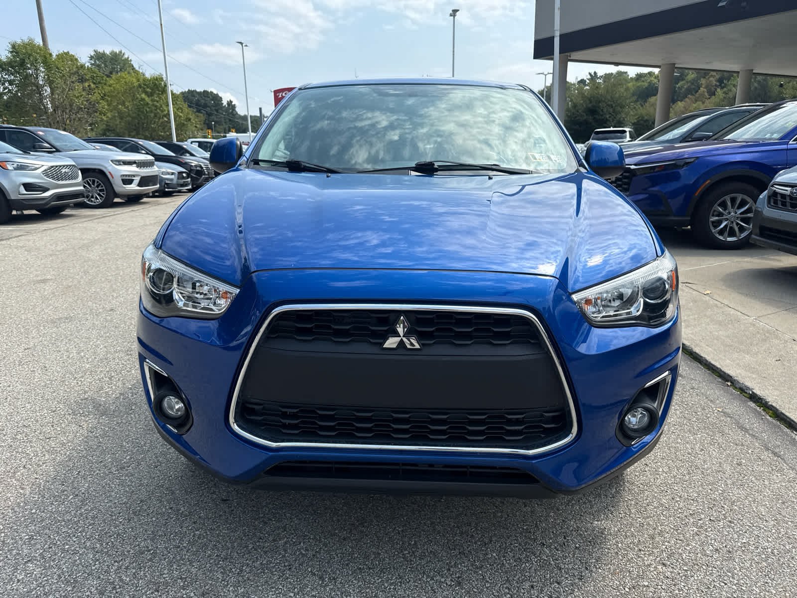 Used 2015 Octane Blue Metallic Mitsubishi 2.4 ES image 2