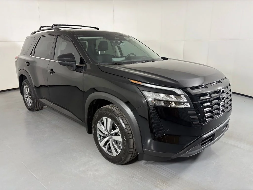 New 2026 Super Black Nissan SL image 2