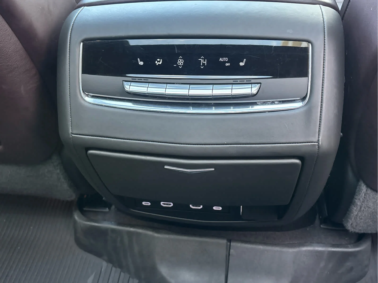 Used 2022 Infrared Tintcoat Cadillac Premium Luxury Platinum image 17