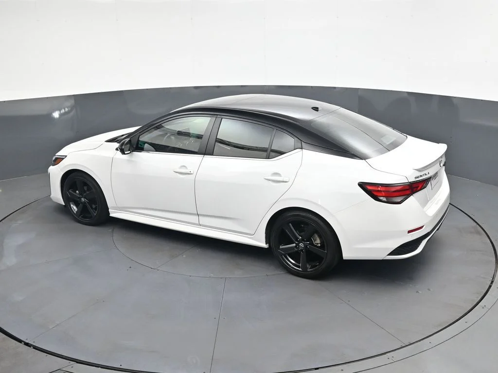 Used 2024 White Nissan SR image 39