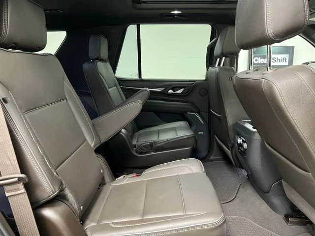 Used 2023 White GMC Denali image 51