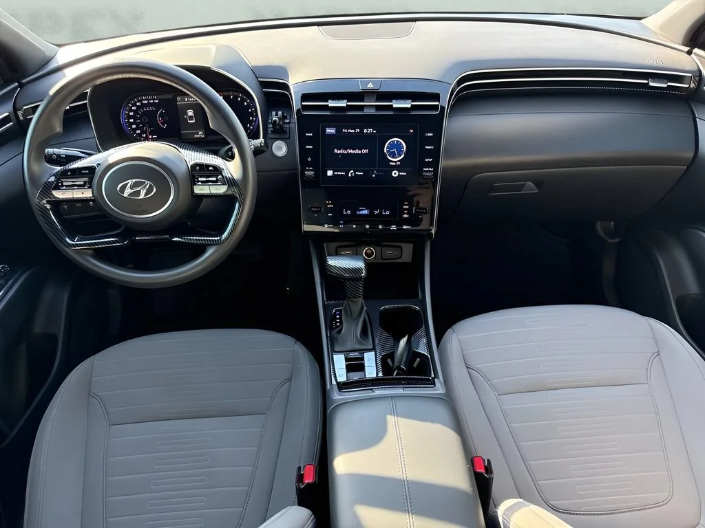 Used 2024  Hyundai SEL image 26
