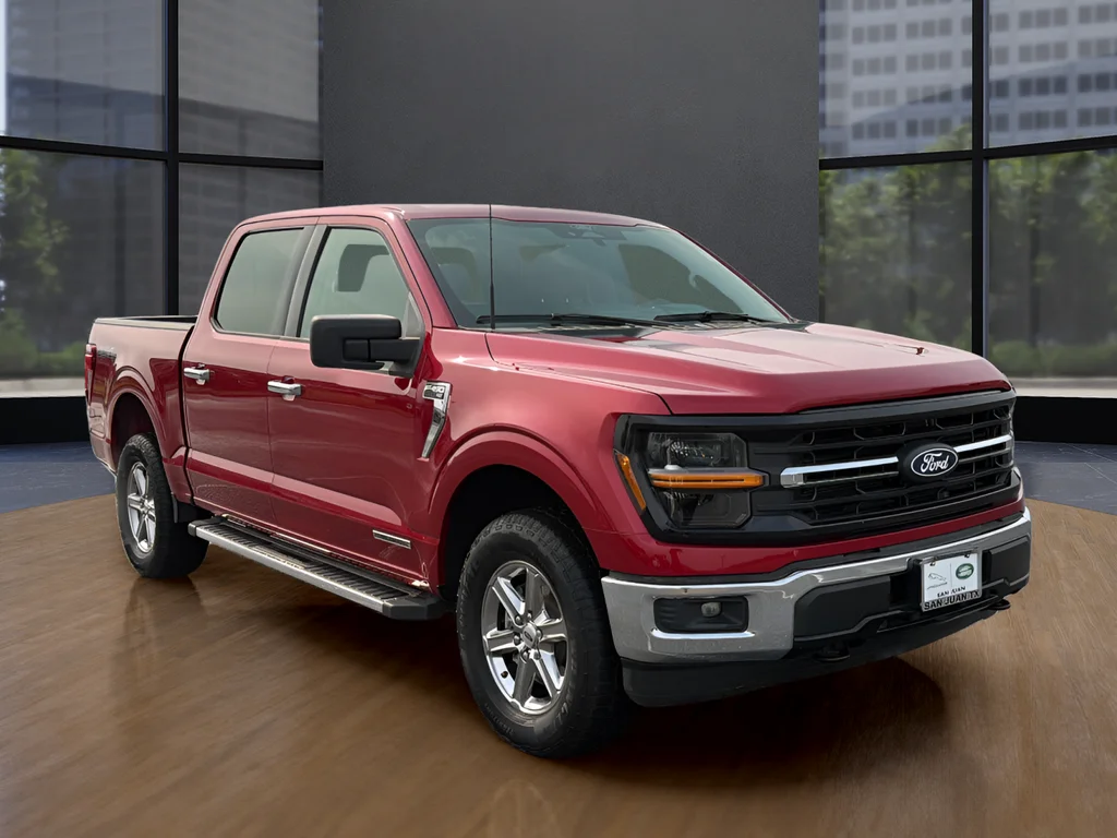 Used 2025 Red Ford XLT image 10