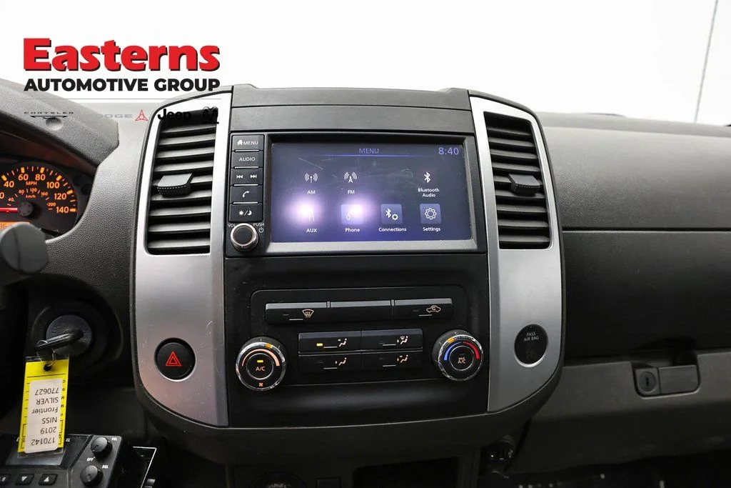 Used 2019 Silver Nissan S image 14