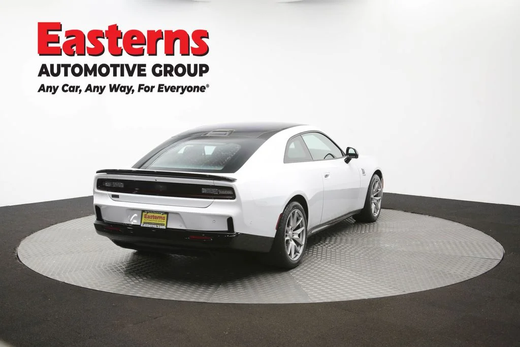 Used 2024 White Dodge R/T Scat Pack image 41