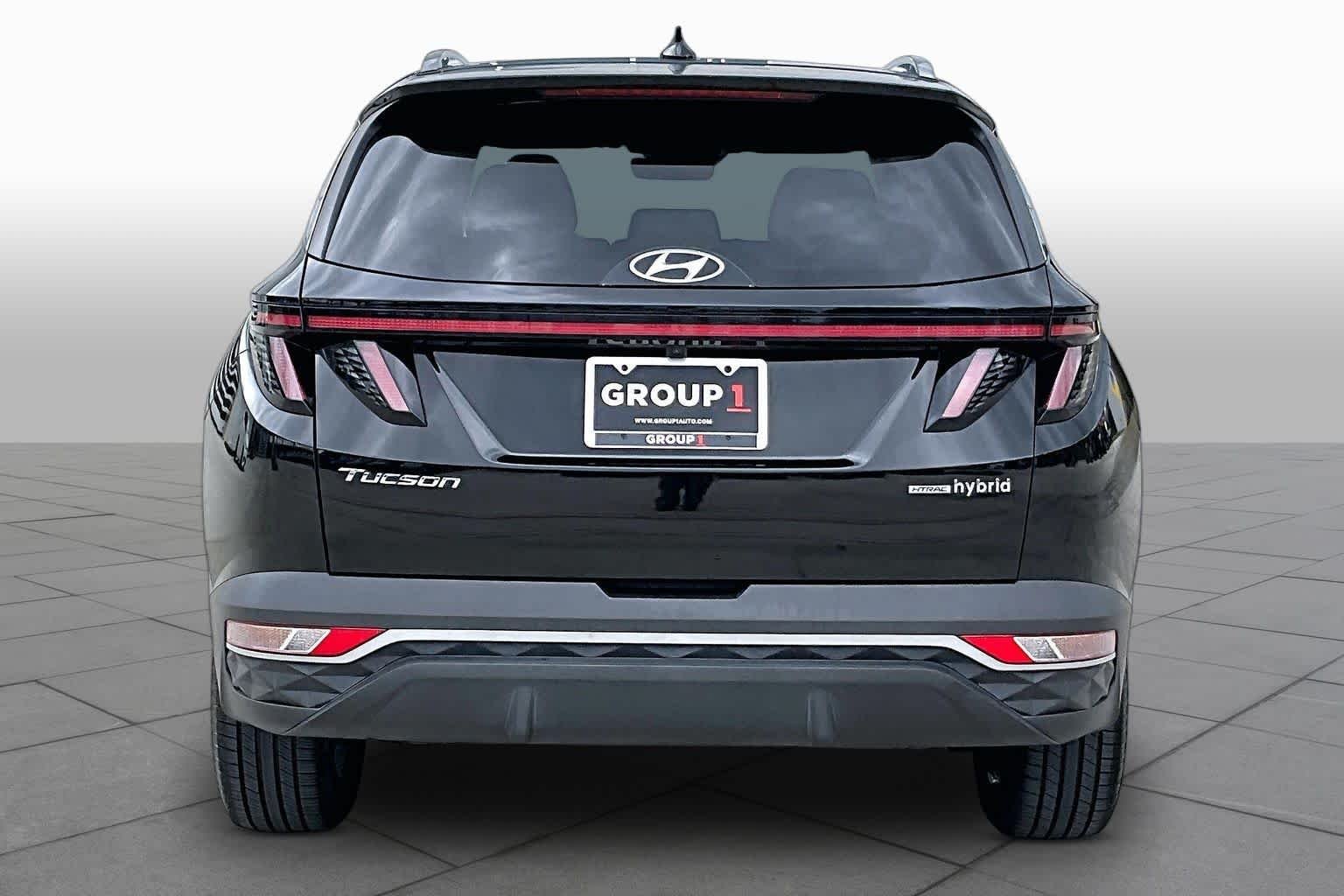 Used 2022 Phantom Black Hyundai SEL Convenience image 5