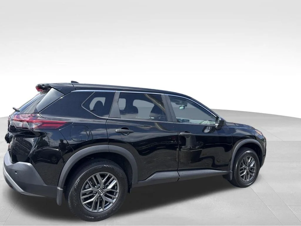 Used 2023 Black Nissan S image 8