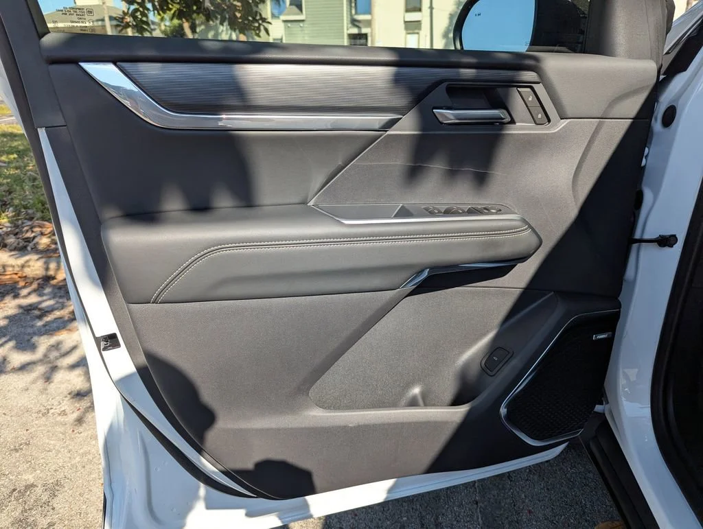 2026 GMC Acadia Elevation - Photo 16