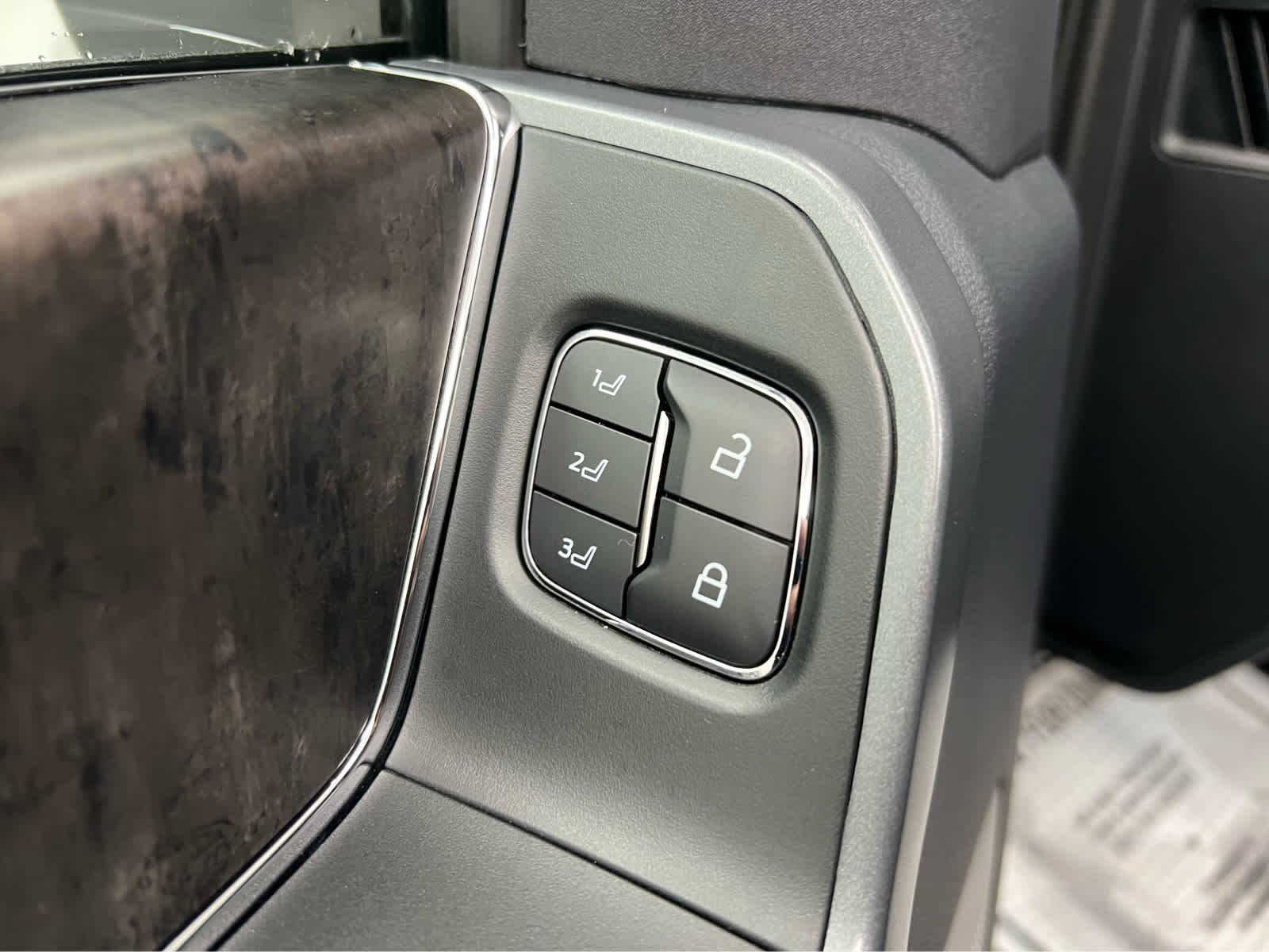 Used 2024 Carbonized Gray Metallic Ford LARIAT image 14