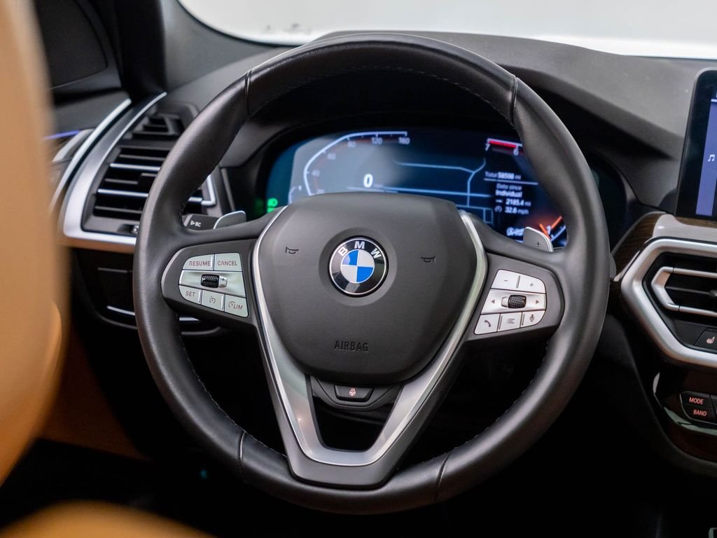 Used 2022 Black Sapphire Metallic BMW xDrive30i image 12