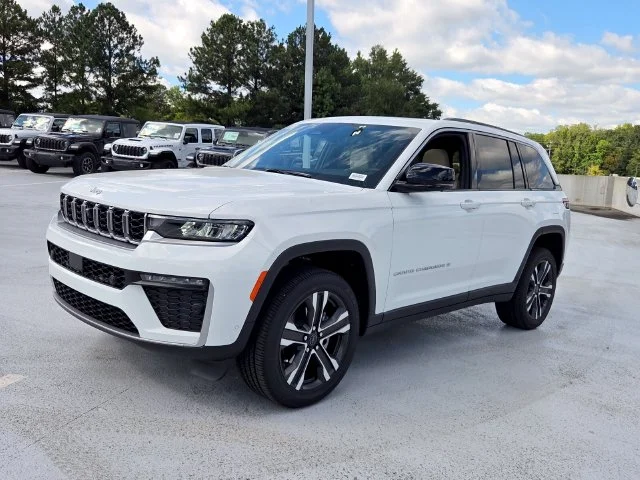 New 2027 Bright White Clearcoat Jeep Limited image 3