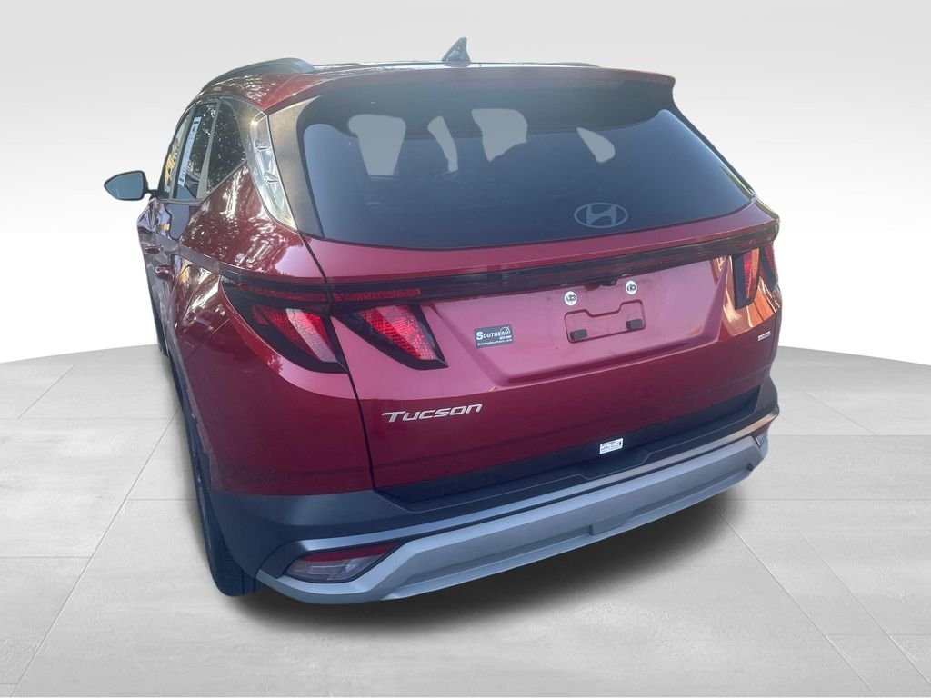 Used 2025 Red Hyundai SEL image 19