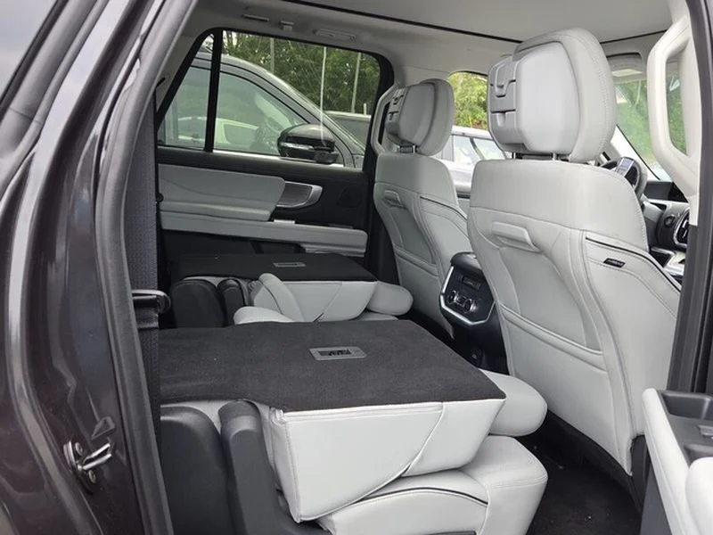 New 2027 Dark Matter Gray Metallic Ford MAX Platinum image 13