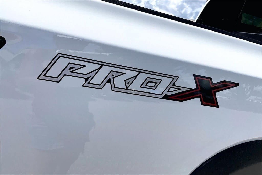 Used 2026 White Nissan PRO-X image 33