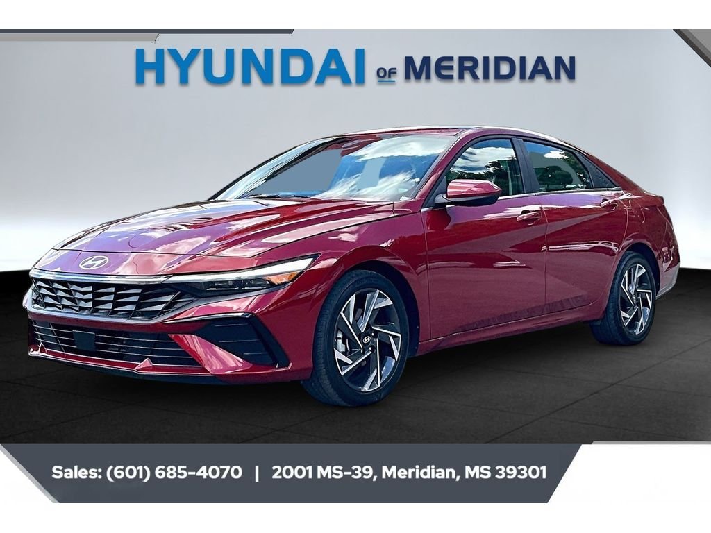 Used 2024 Ultimate Red Hyundai SEL image 10