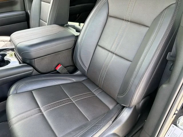 Certified Used 2025 Black Chevrolet High Country image 14