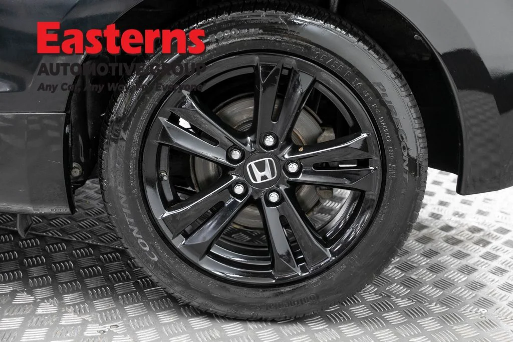 Used 2015 Black Honda EX image 31