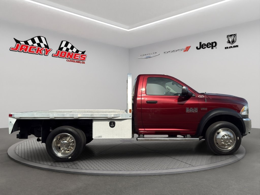 Used 2018 Delmonico Red Pearlcoat Ram SLT image 9