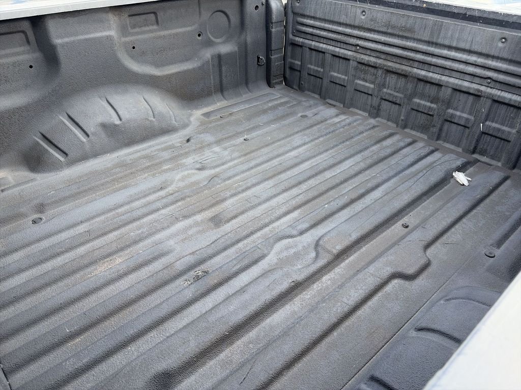Certified Used 2022 White Nissan SV image 21