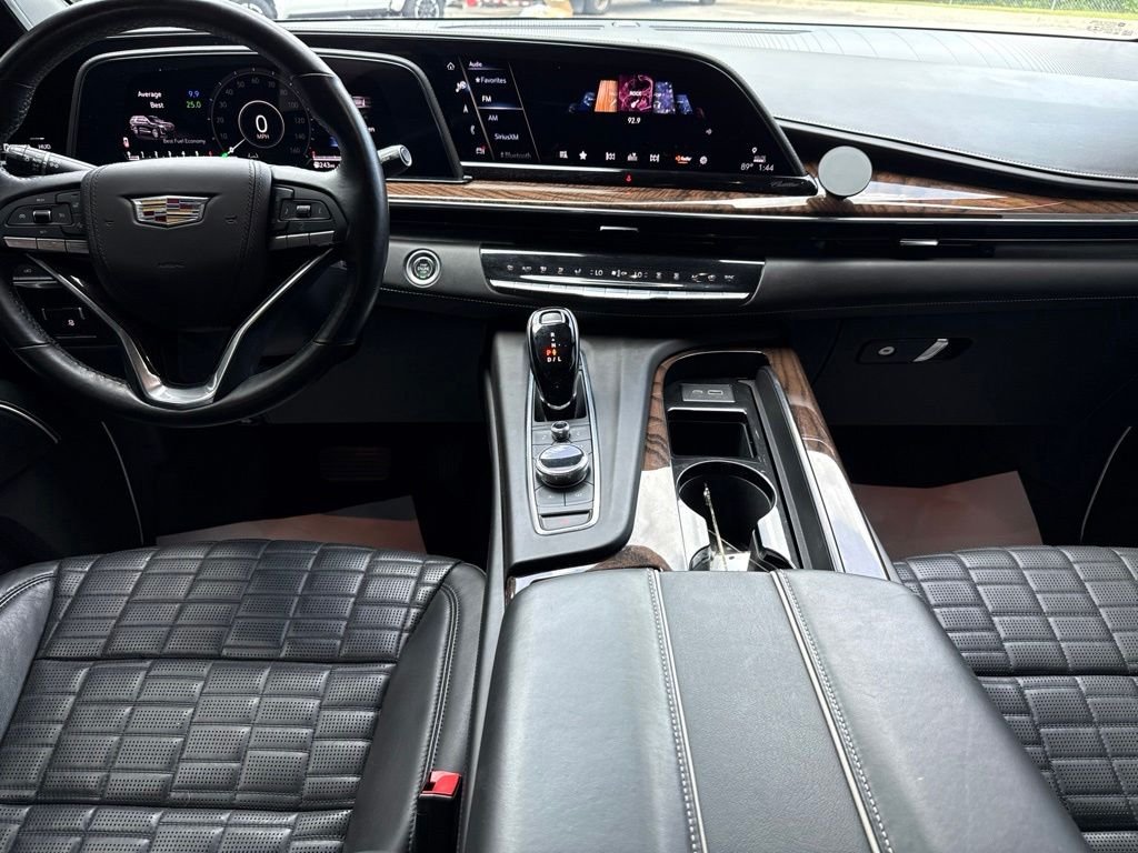 Used 2021 White Cadillac Sport Platinum image 17