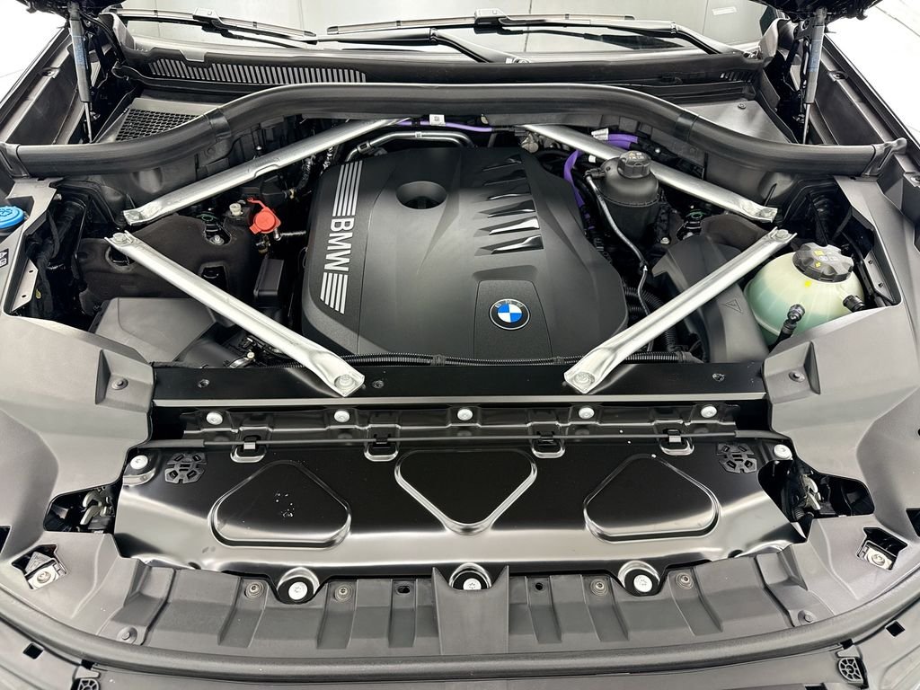 New 2027 Carbon Black Metallic BMW xDrive40i image 28