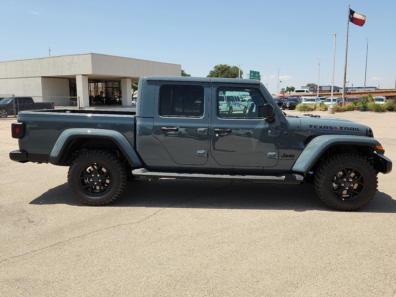 New 2026 Anvil Clear-Coat  Paint Jeep TEXAS TRAIL 4X4 image 5