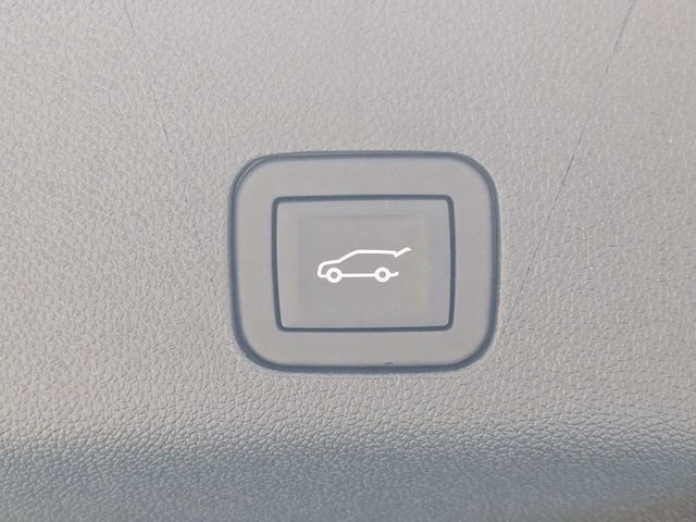 Used 2026 Black Chevrolet Premier image 13