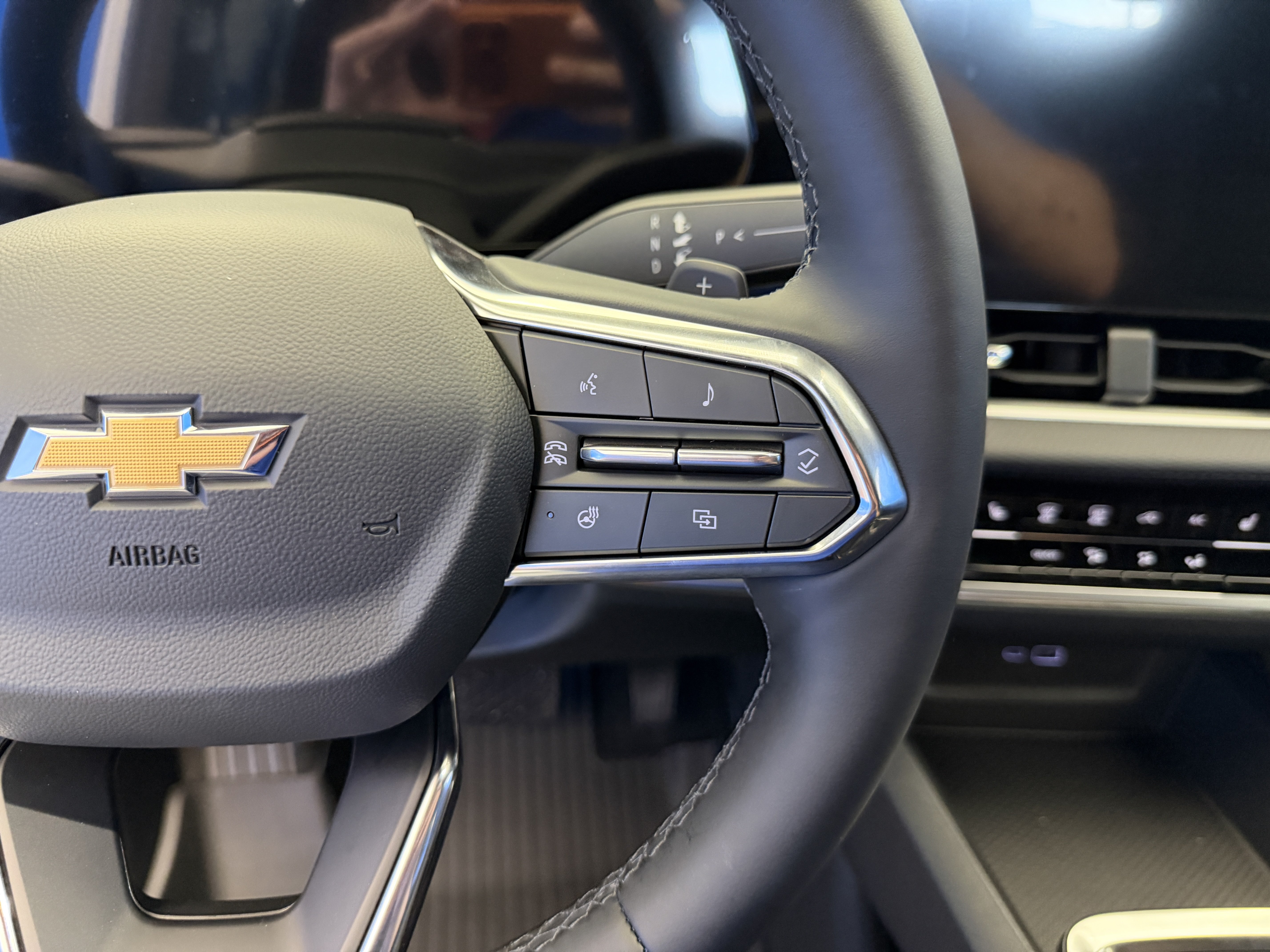 2027 Chevrolet Equinox LT - Photo 15