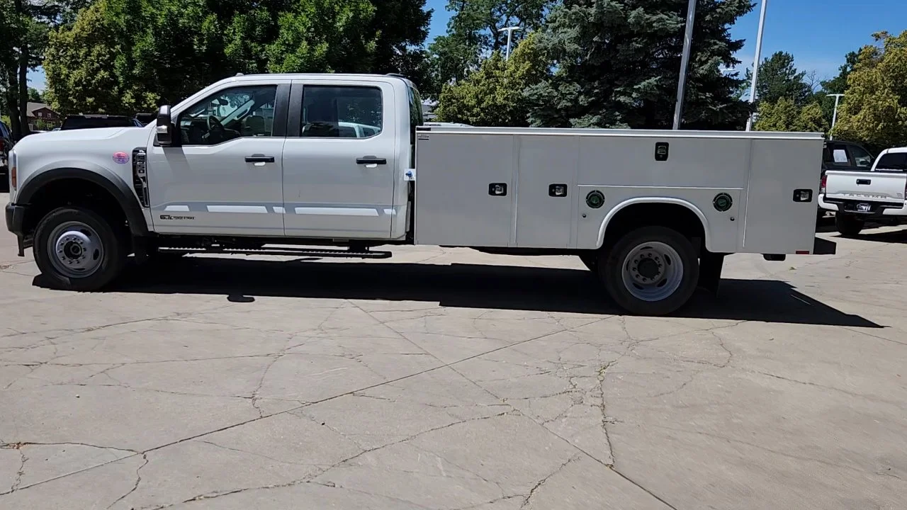 2025 Ford F-550 Super Duty Chassis Cab XL - Photo 3