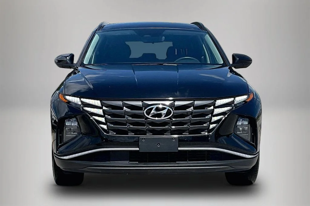 Used 2024 Black Hyundai SEL image 3