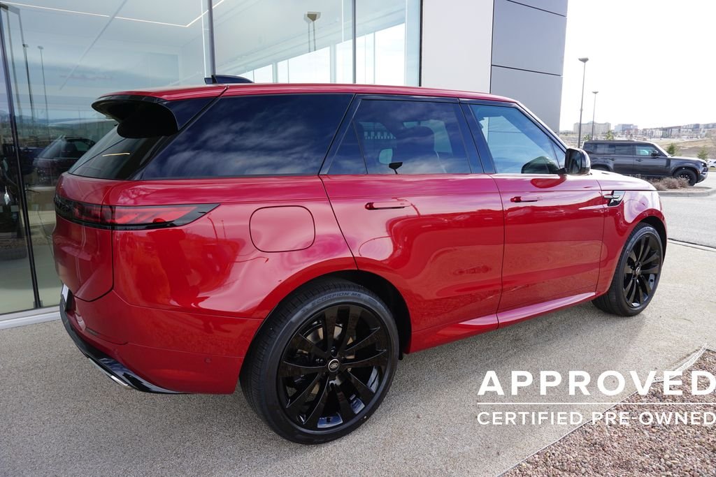 Certified Used 2025 Firenze Red Metallic Land Rover Dynamic SE image 4